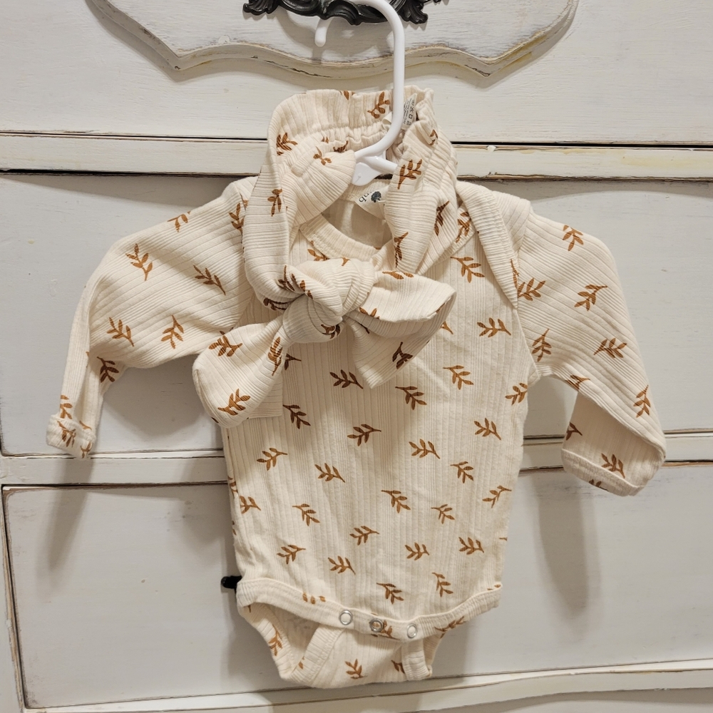 Kate Quinn onsie and matching bow